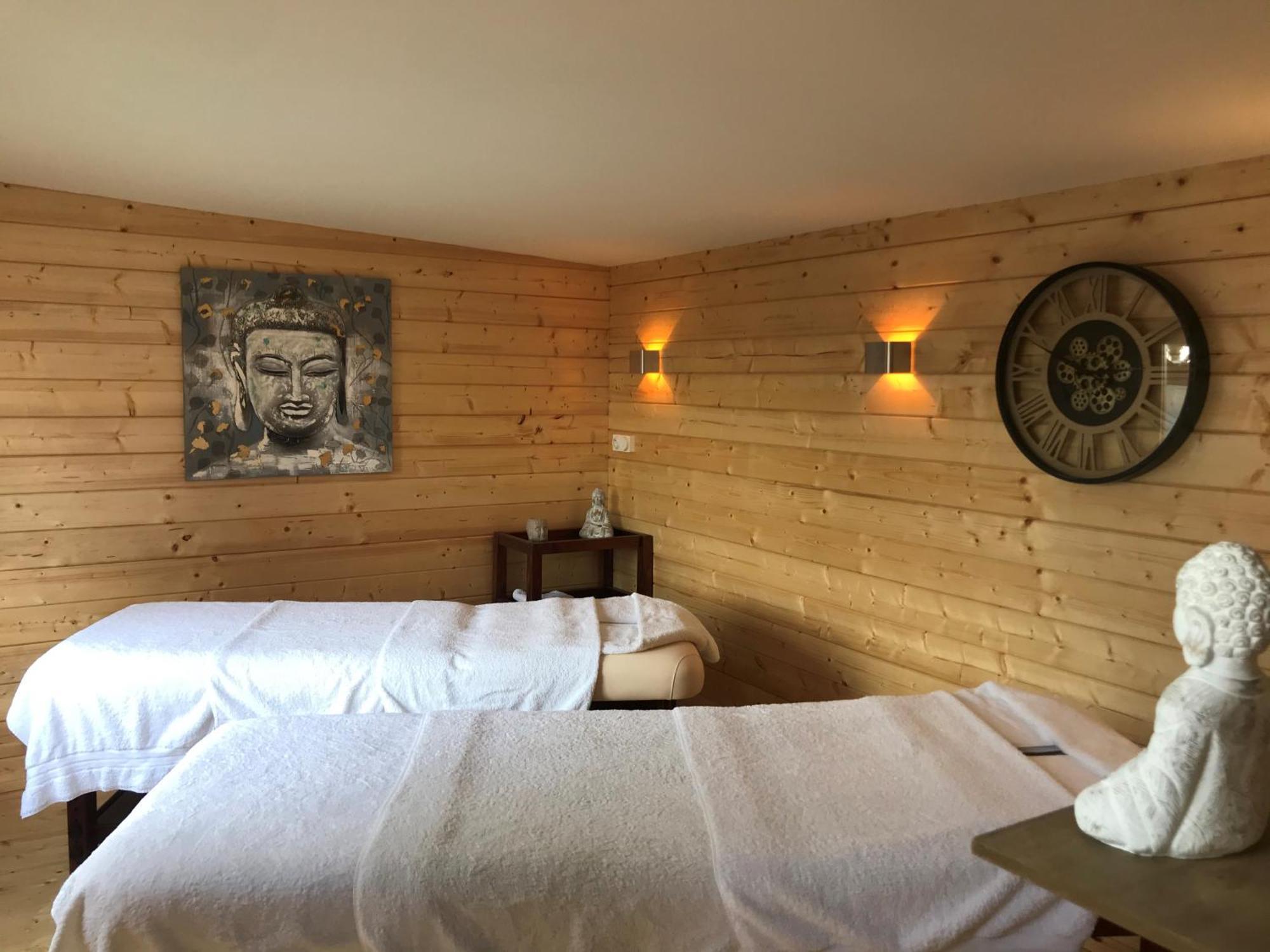 Logis Hotel Centrotel Et Spa Bulles D'Allier مونتمارت المظهر الخارجي الصورة