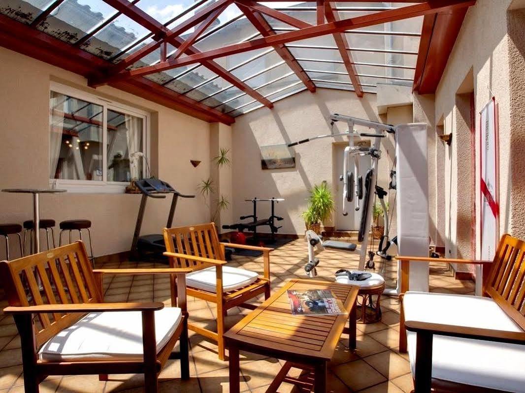 Logis Hotel Centrotel Et Spa Bulles D'Allier مونتمارت المظهر الخارجي الصورة