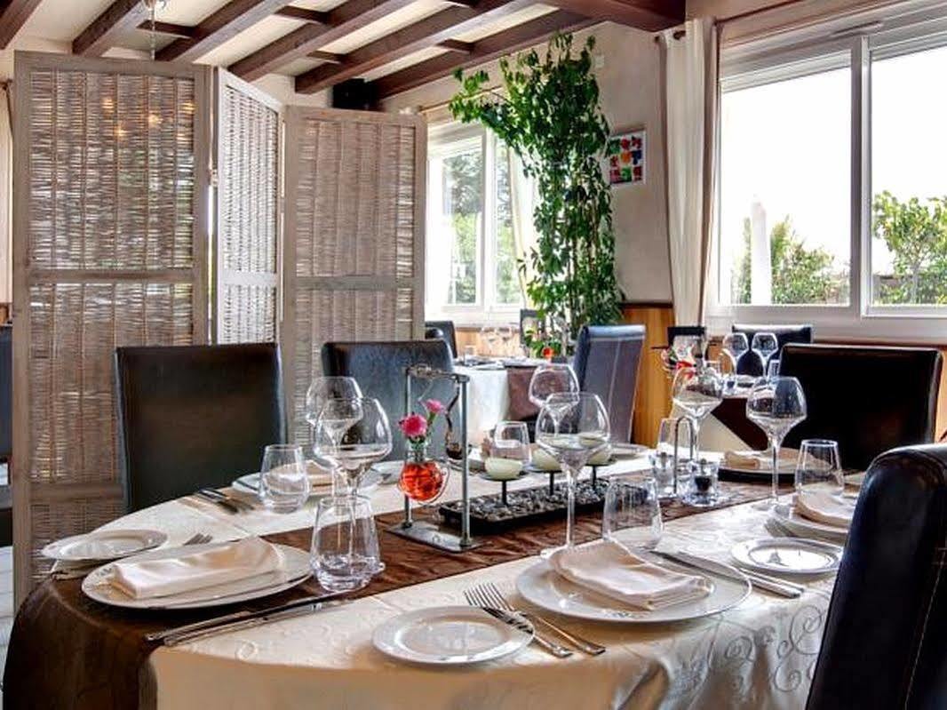 Logis Hotel Centrotel Et Spa Bulles D'Allier مونتمارت المظهر الخارجي الصورة