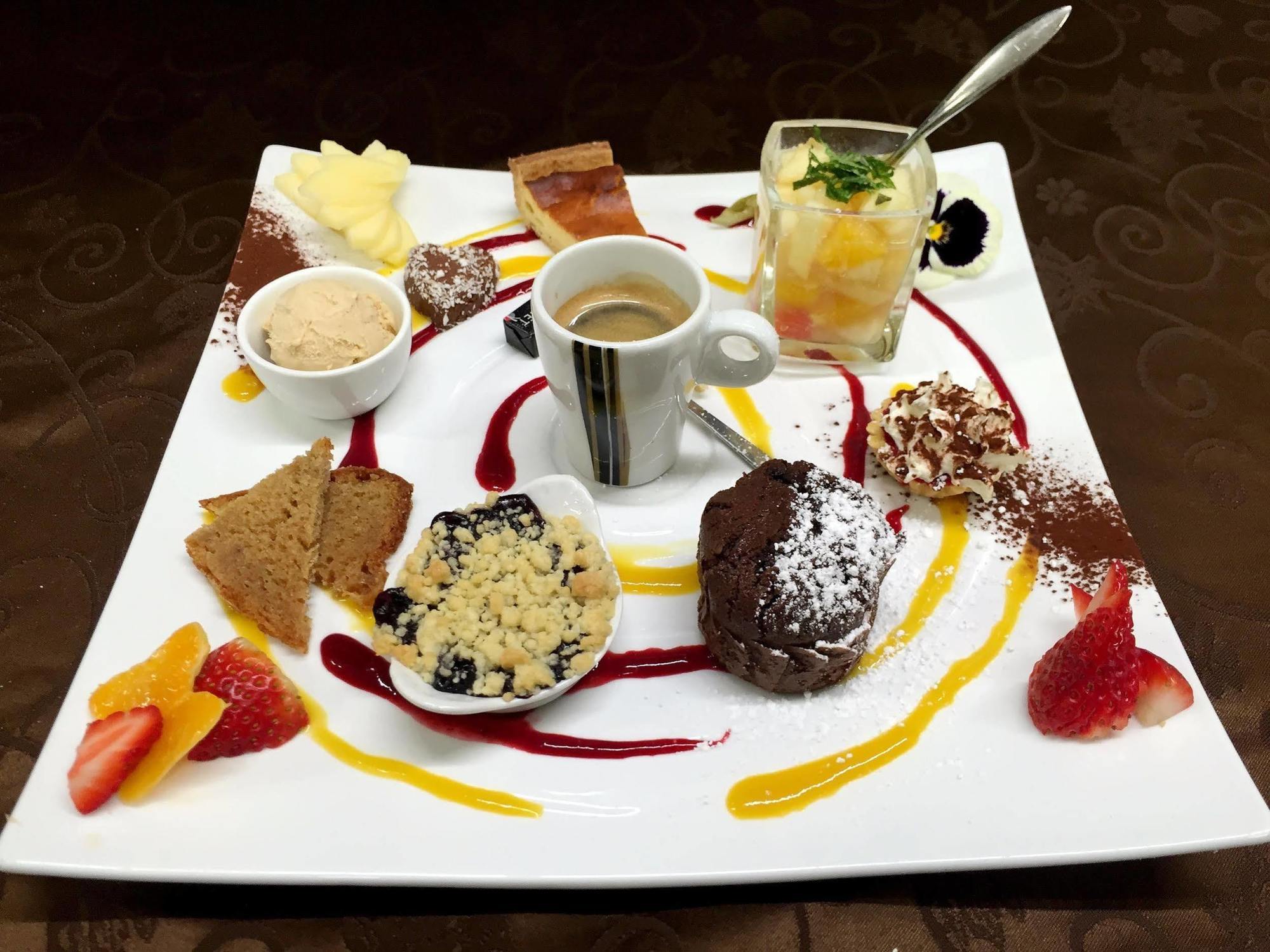 Logis Hotel Centrotel Et Spa Bulles D'Allier مونتمارت المظهر الخارجي الصورة