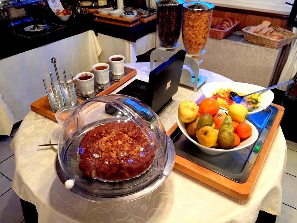 Logis Hotel Centrotel Et Spa Bulles D'Allier مونتمارت المظهر الخارجي الصورة